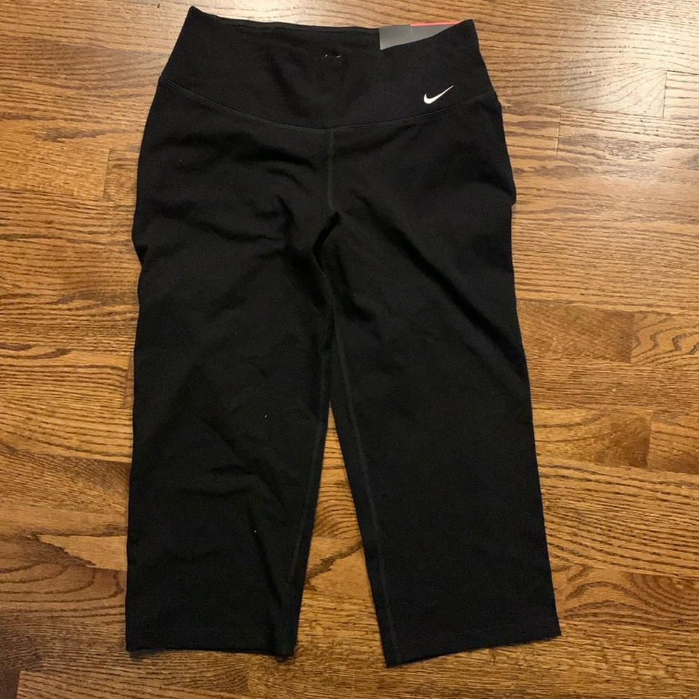 Brand new size small dri-fit Nike pants